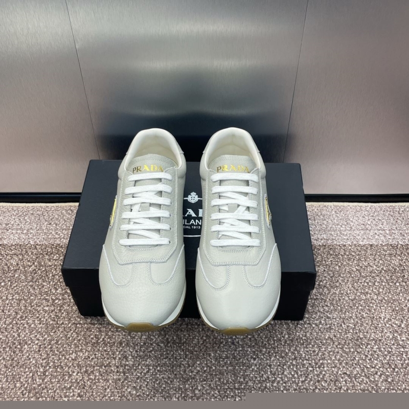 Pra*a casual shoes
